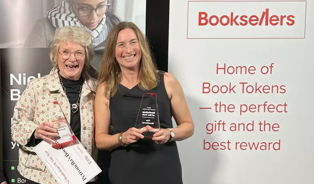 2024-Bookstore-of-the-year-winners-Wilma-van-den-Bosch-of-Petronella-Bookstore-in-Tekapo-and-Oliver-Spooner-of-The-Booklover-Bookstore-in-Milford-Au-jpg (1)